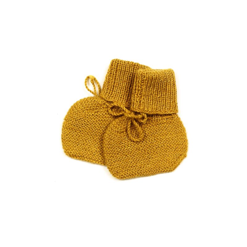 Huttelihut futter i alpaca uld. Strikkede futter til baby. Karry gul.